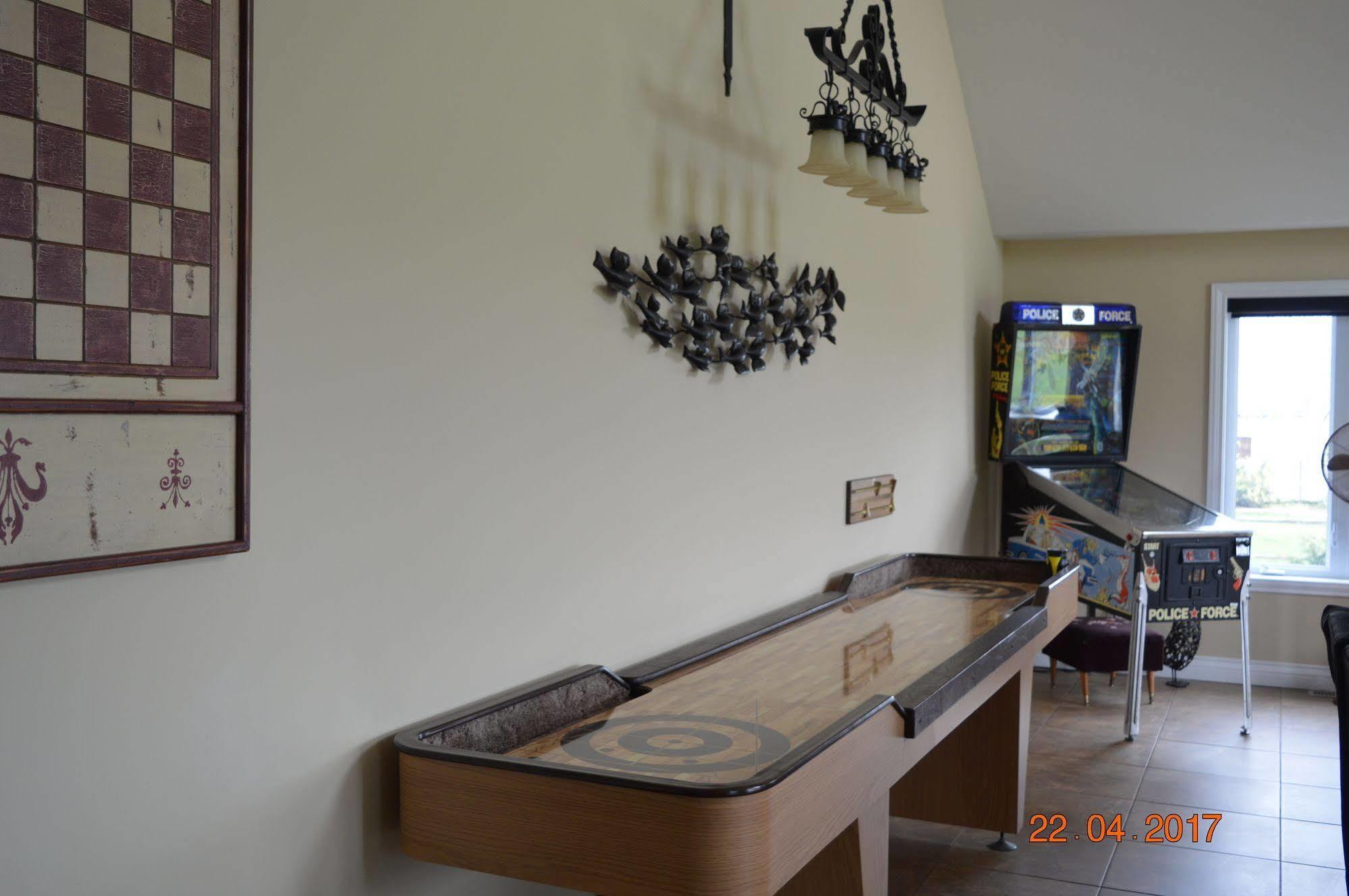 Wenzler'S Landing B&B Wheatley ภายนอก รูปภาพ